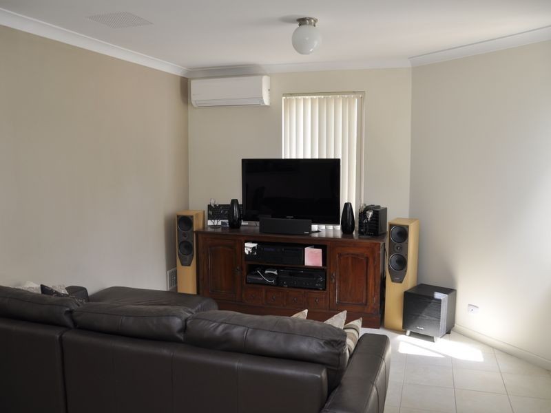 15 Bard Place, Balga WA 6061