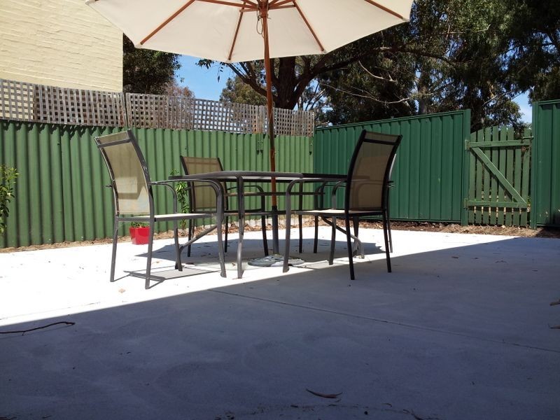 8/1 Bennelong Place, Leederville WA 6007