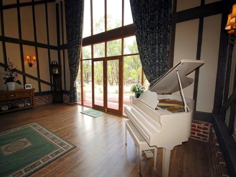 45 Hilltop Rise, Karnup WA 6176