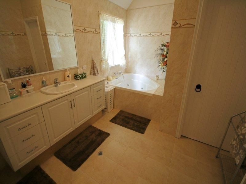 45 Hilltop Rise, Karnup WA 6176