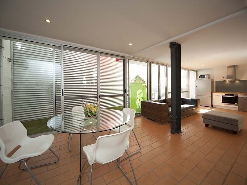 5 Little Saunders Street, East Perth WA 6004