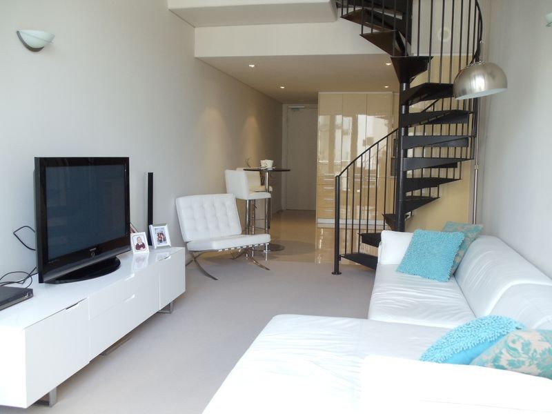 18/151 Adelaide Terrace, East Perth WA 6004