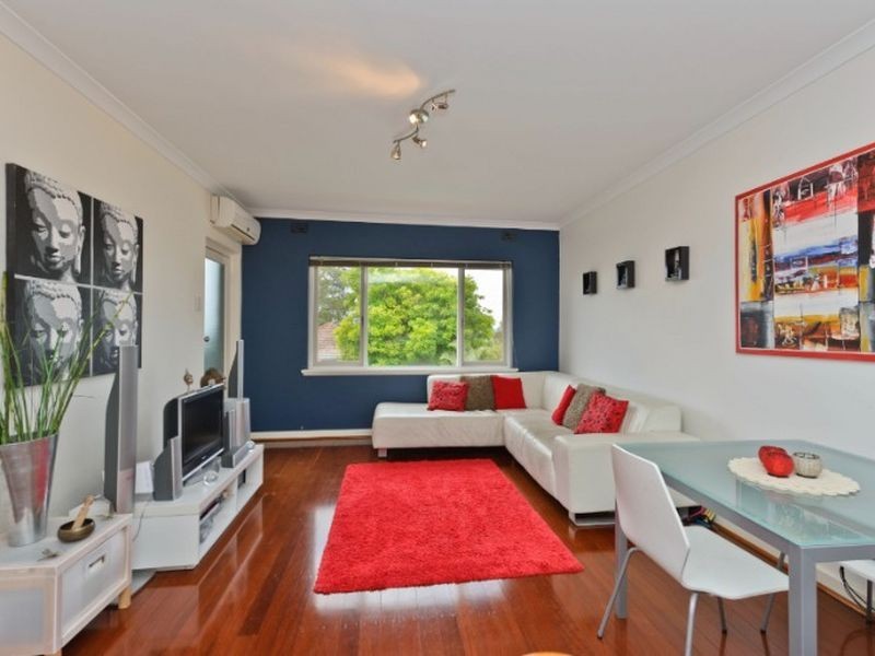 2/42 Kinsella Street, Joondanna WA 6060