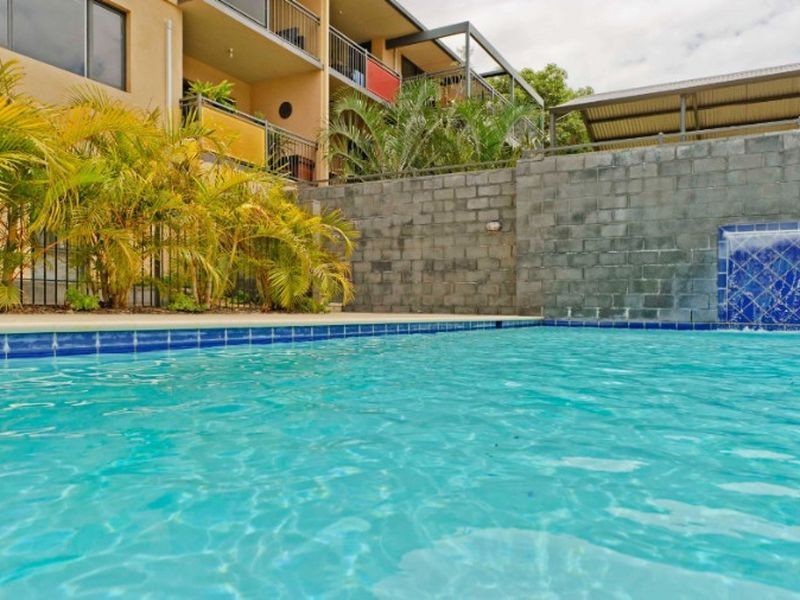 2/42 Kinsella Street, Joondanna WA 6060