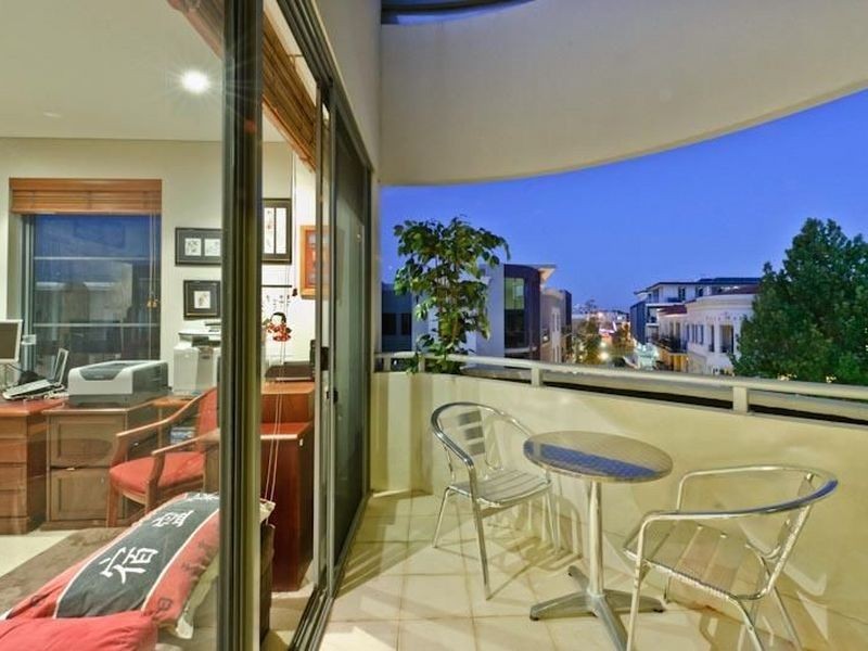 3/113 Royal Street, East Perth WA 6004