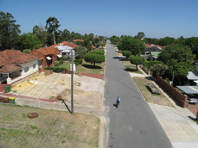4 Grosvenor Road, Bayswater WA 6053