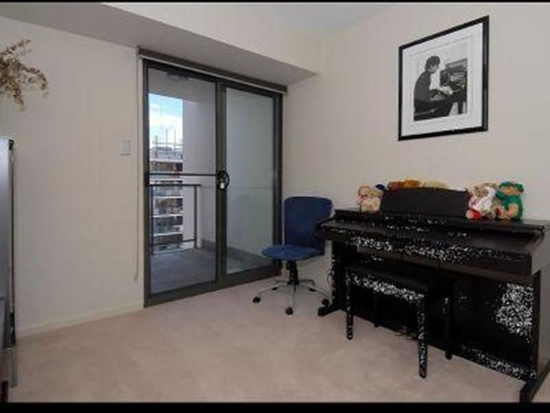 90/131 Adelaide Terrace, East Perth WA 6004