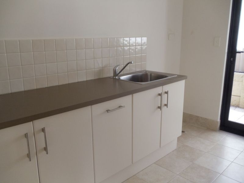 2/92 Welwyn Avenue, Salter Point WA 6152