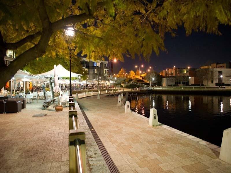 4/25 Haig Park Circle, East Perth WA 6004