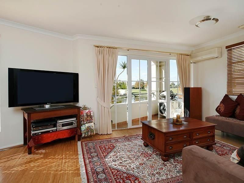 9/32 Eastbrook Terrace, East Perth WA 6004