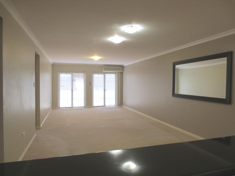 4/2 Henry Lawson Walk, East Perth WA 6004