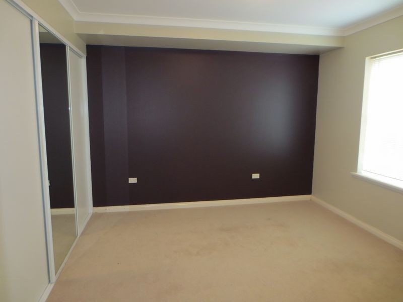 4/2 Henry Lawson Walk, East Perth WA 6004