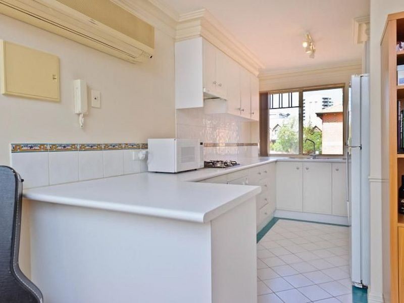 12/42 Bronte Street, East Perth WA 6004