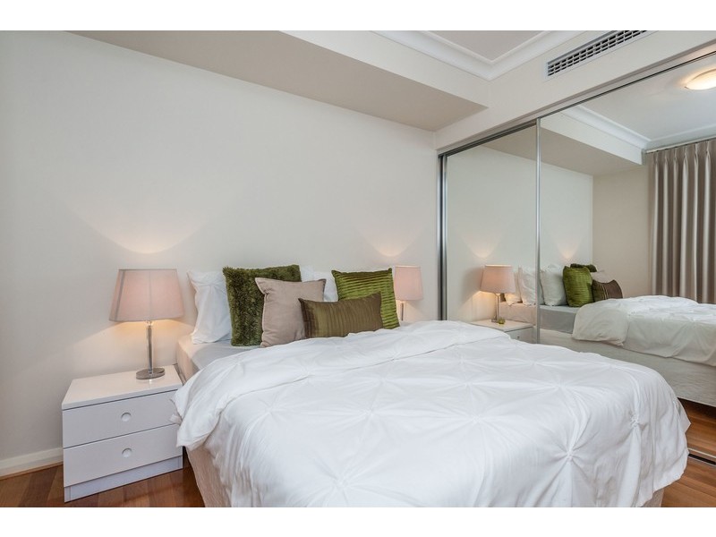 1/39 Tully Road, East Perth WA 6004