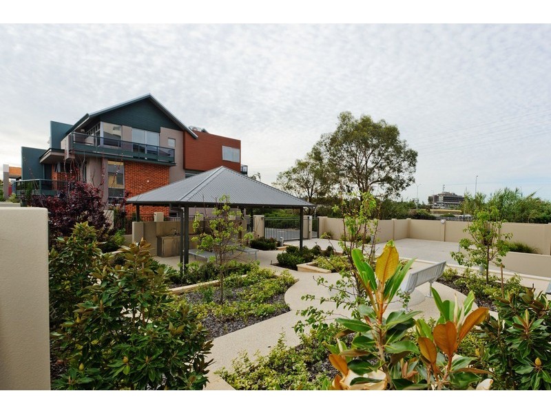 1/39 Tully Road, East Perth WA 6004