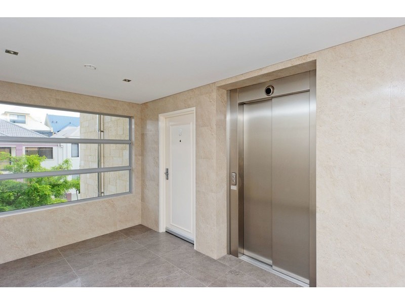 1/39 Tully Road, East Perth WA 6004