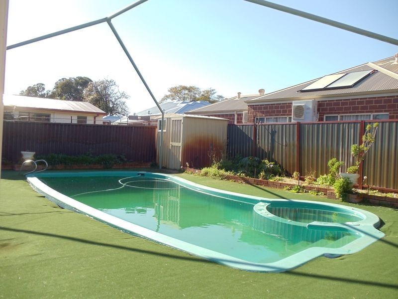 98C Whatley Crescent, Maylands WA 6051