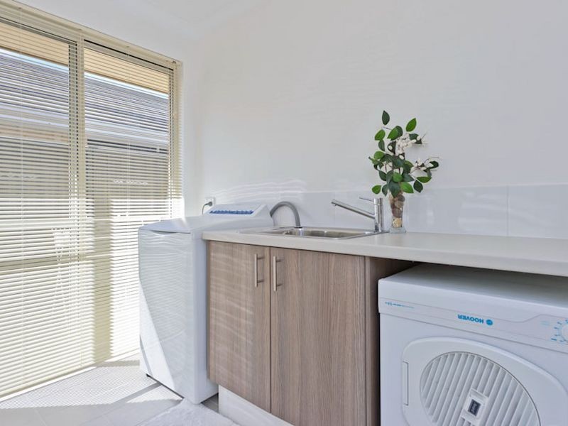 1 Bradburn Street, Aveley WA 6069