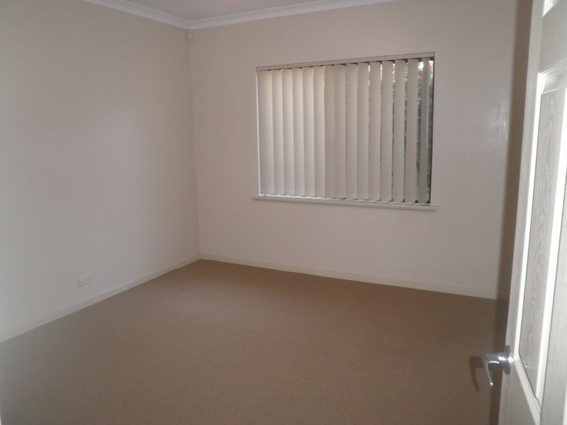 2/134 Planet Street, Carlisle WA 6101