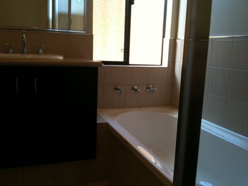 2/134 Planet Street, Carlisle WA 6101