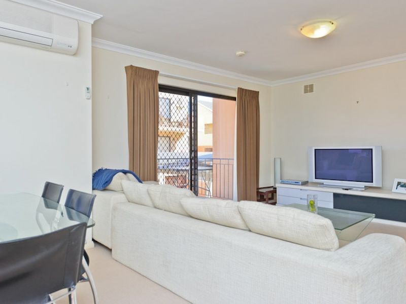 10/28 Bronte Street, East Perth WA 6004