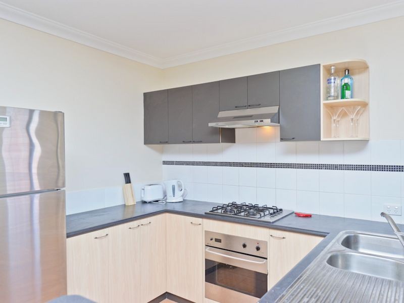 10/28 Bronte Street, East Perth WA 6004