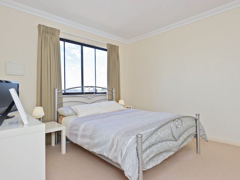 10/28 Bronte Street, East Perth WA 6004