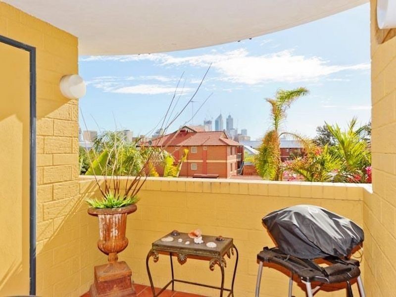 8/30 Bronte Street, East Perth WA 6004