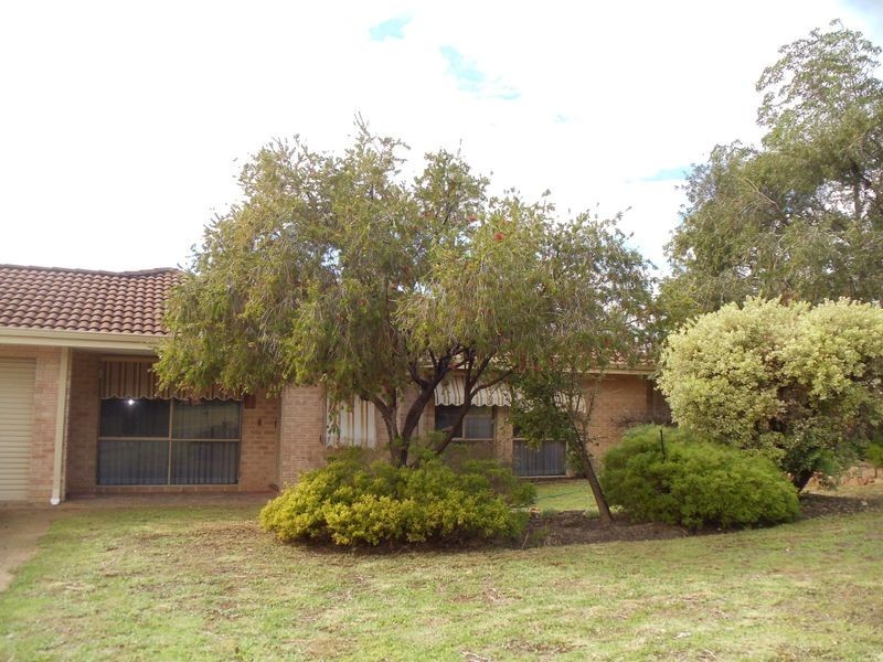 8 Verbena Crescent, Dianella WA 6059