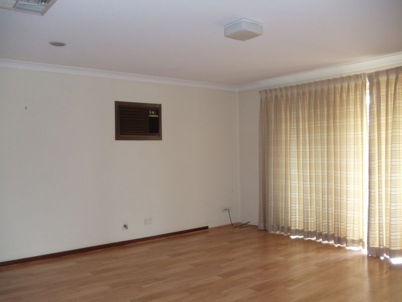 8 Verbena Crescent, Dianella WA 6059