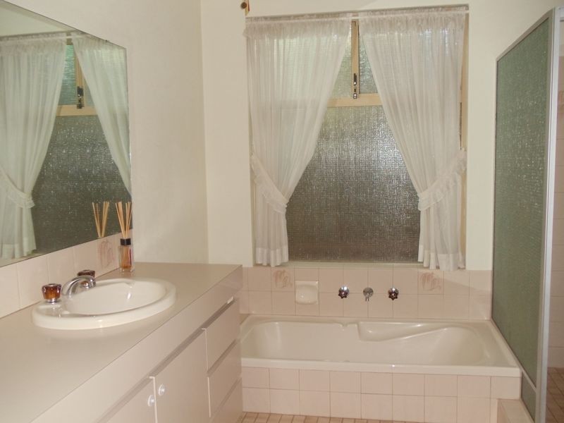 8 Verbena Crescent, Dianella WA 6059