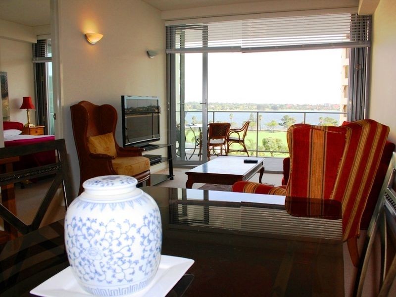 30/151 Adelaide Terrace, East Perth WA 6004