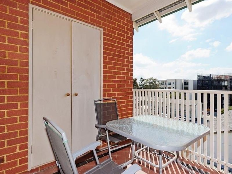 21/62 Bronte Street, East Perth WA 6004