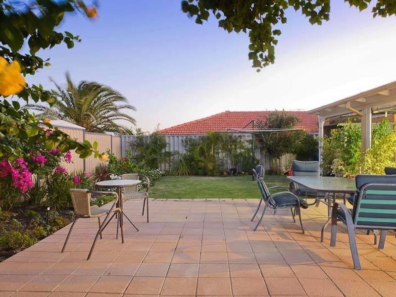 34 Lancer Way, Alexander Heights WA 6064