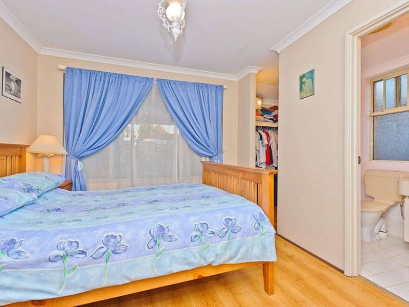 34 Lancer Way, Alexander Heights WA 6064