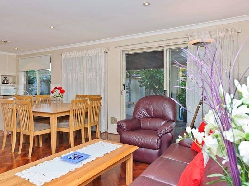 34 Lancer Way, Alexander Heights WA 6064