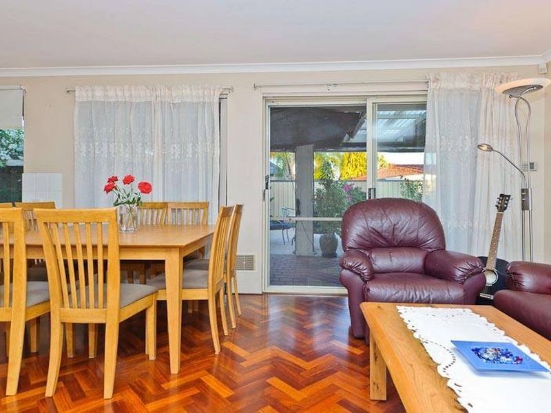 34 Lancer Way, Alexander Heights WA 6064