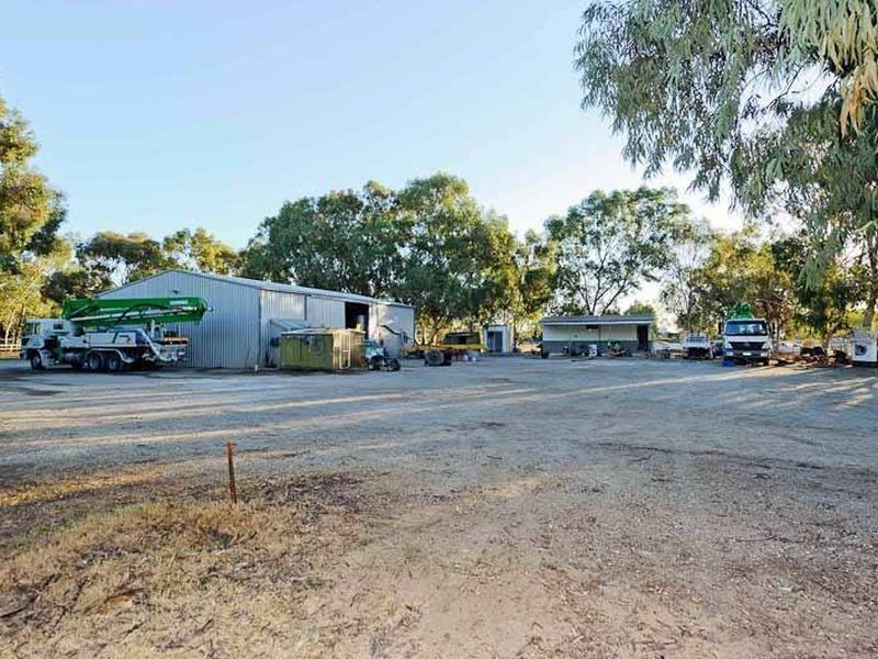 58 Coast Road, West Swan WA 6055