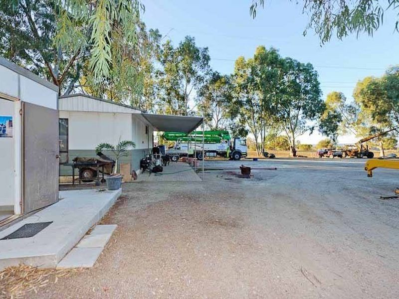 58 Coast Road, West Swan WA 6055