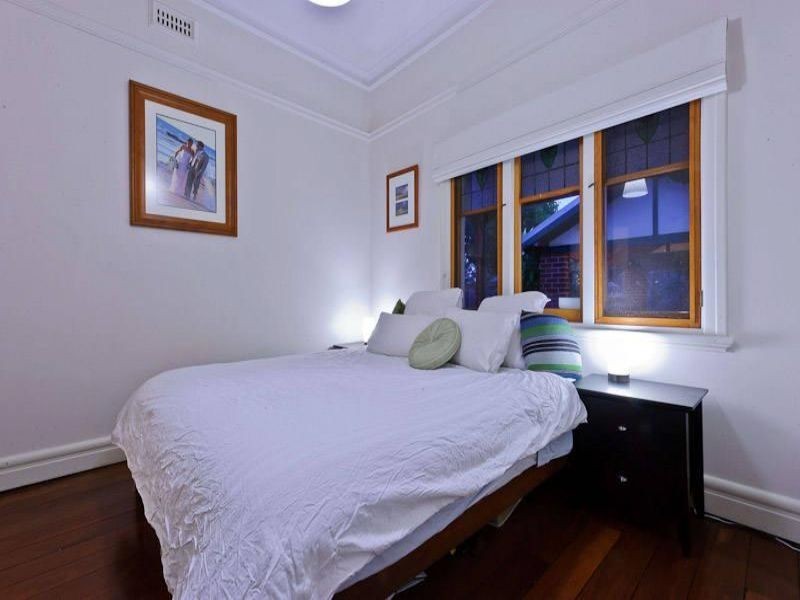 70 Crawford Road, Maylands WA 6051