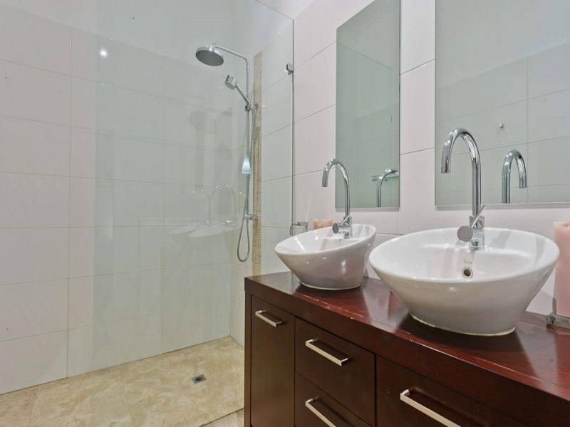 70 Crawford Road, Maylands WA 6051