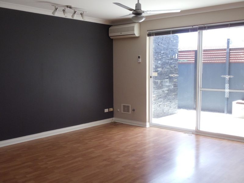 2/96 Green Street, Joondanna WA 6060