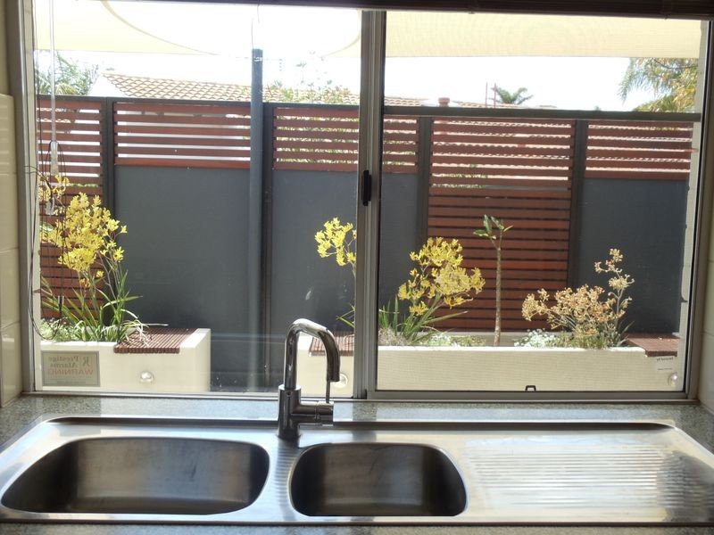 2/96 Green Street, Joondanna WA 6060