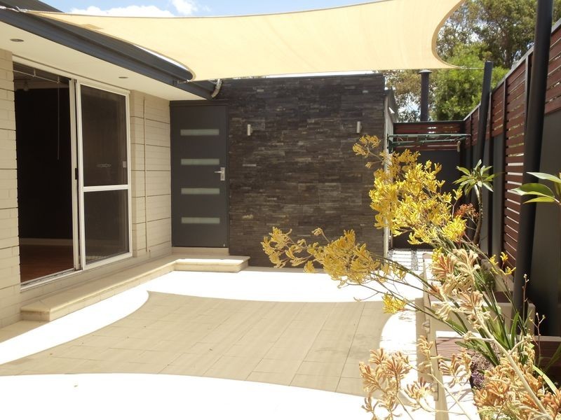 2/96 Green Street, Joondanna WA 6060