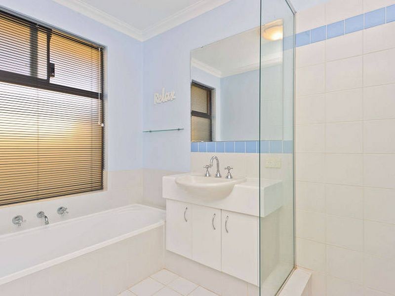 82 Marchwood Boulevard, Butler WA 6036