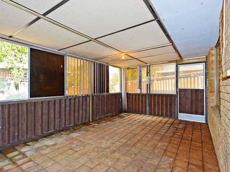 7 Benelli Place, Alexander Heights WA 6064