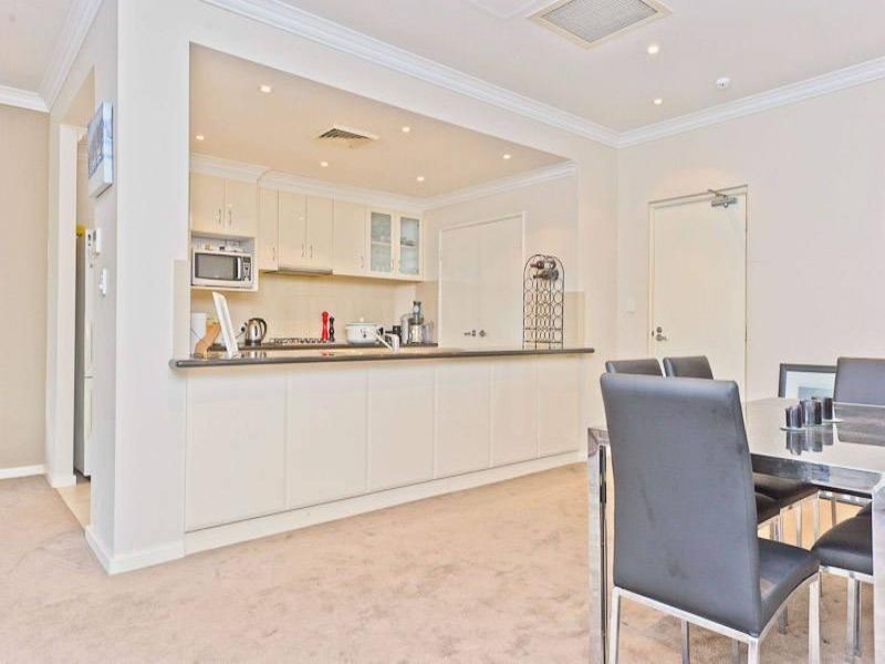 17/118 Royal Street, East Perth WA 6004