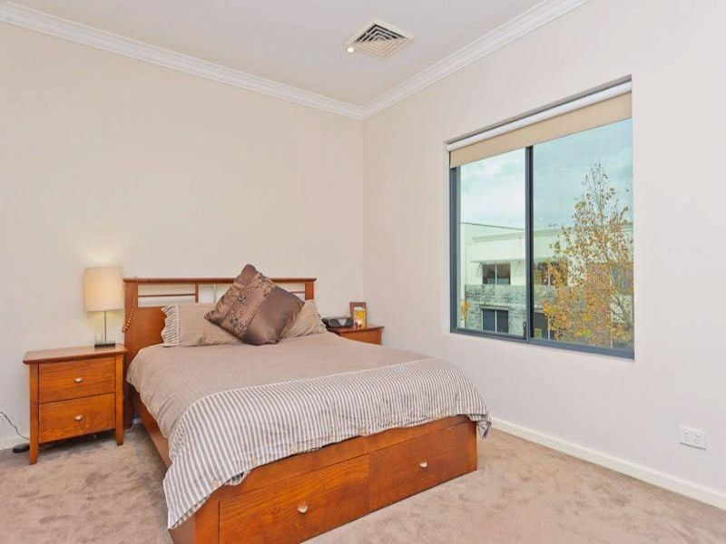 17/118 Royal Street, East Perth WA 6004