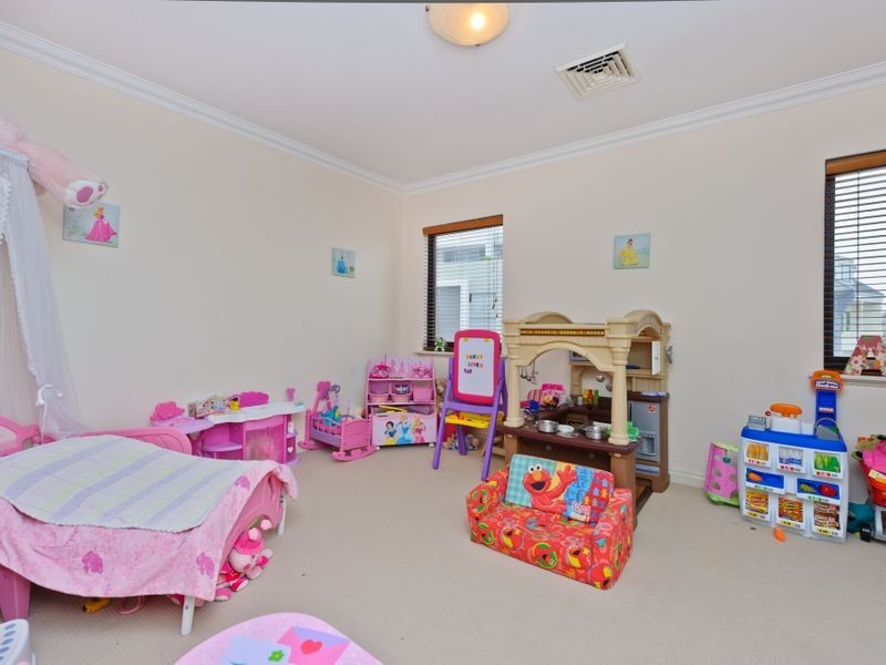 6 Tully Road, East Perth WA 6004