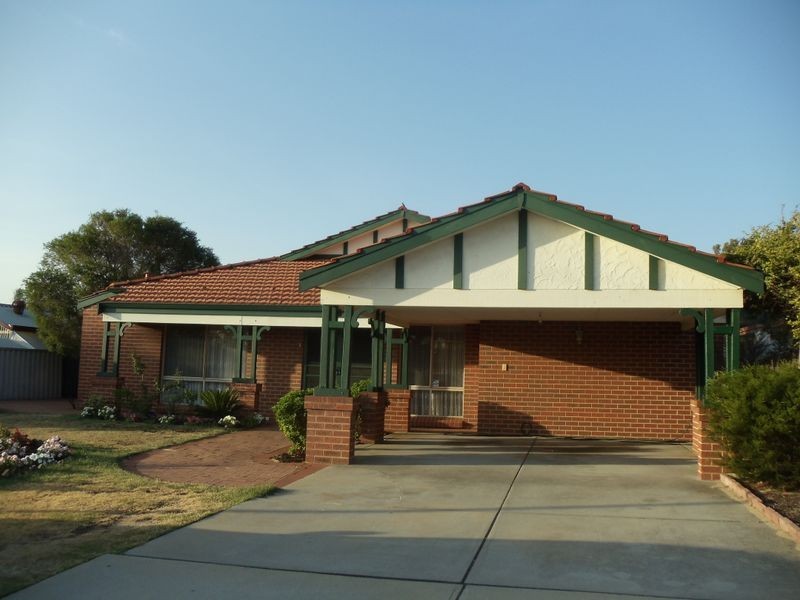 60 Hillcrest Road, Alexander Heights WA 6064